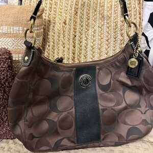 Gorgeous Coach Brown Signature Shoulder Bag